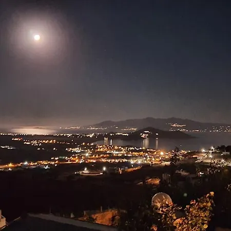 Semesterbostad 7days-suite & Seaview Agkidia