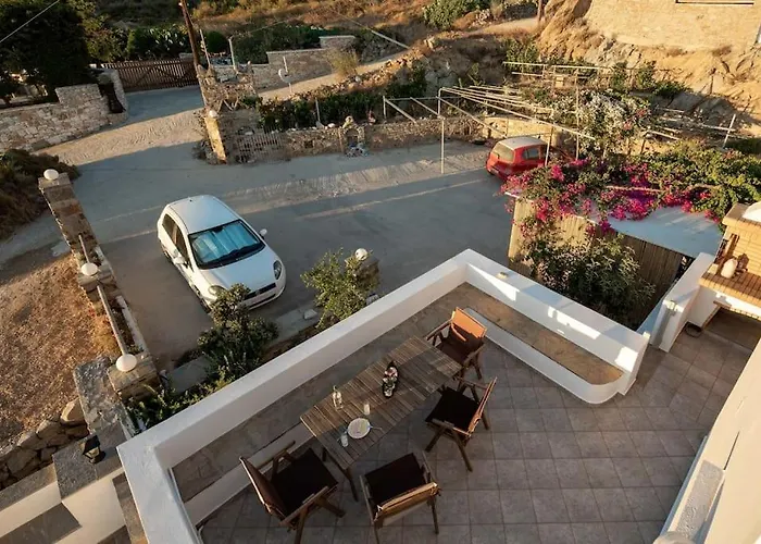 Semesterbostad 7days-suite & Seaview Agkidia